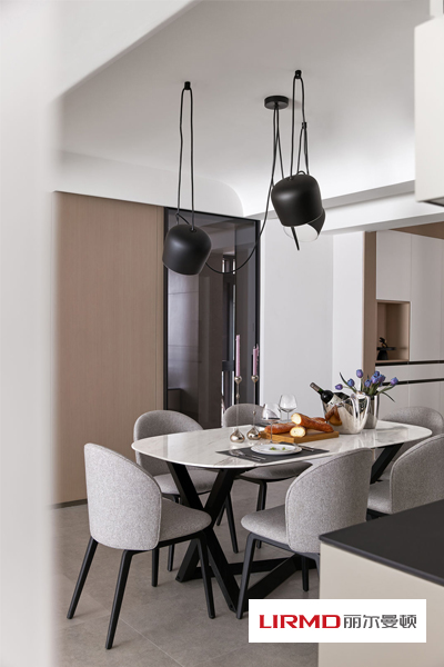 湖南麗爾曼頓家居集團,定制家具,全屋實木定制；