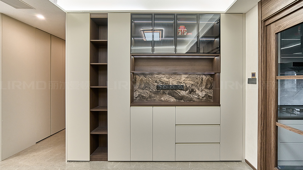 現(xiàn)代極簡(jiǎn)風(fēng)-龍湖翠湖壹號(hào)